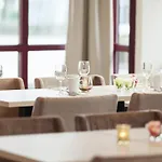 スカンディック パーク ホテル 4*